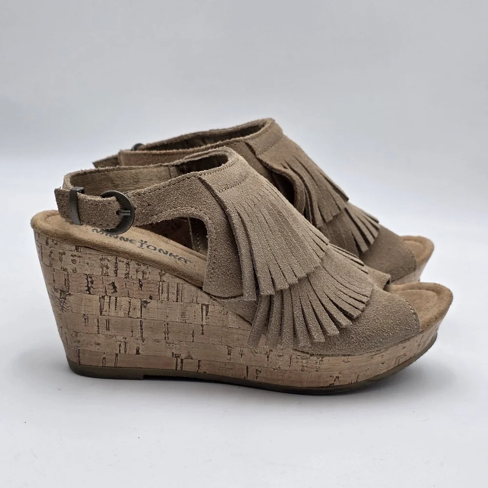 Minnetonka Ashley Fringe Espadrille Wedge Sandals US Size 6 M Taupe Brown Boho